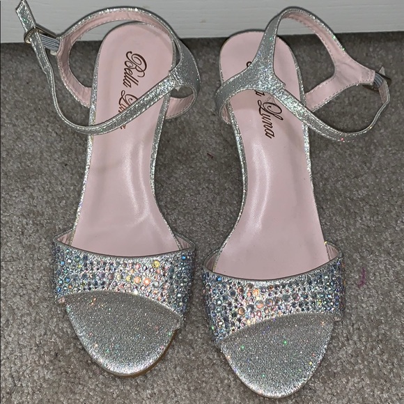 Heels - Picture 2 of 5